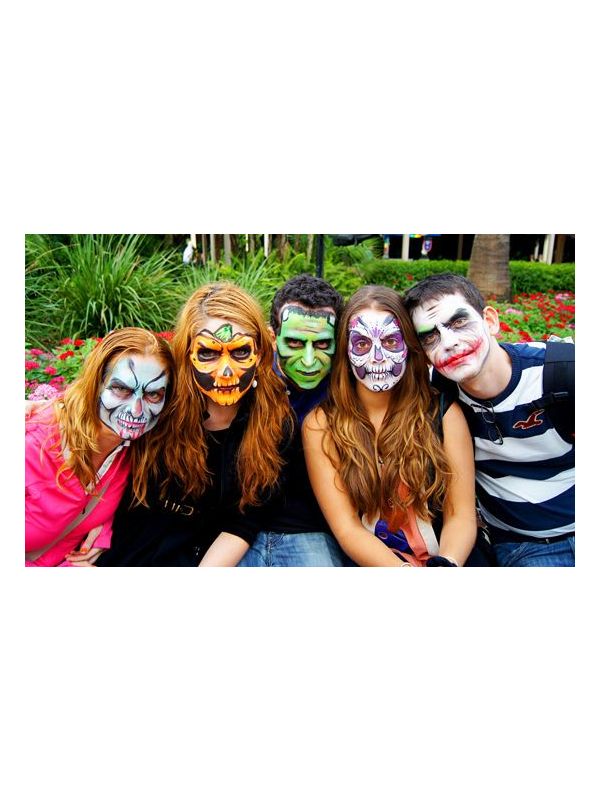 Halloween facepainting